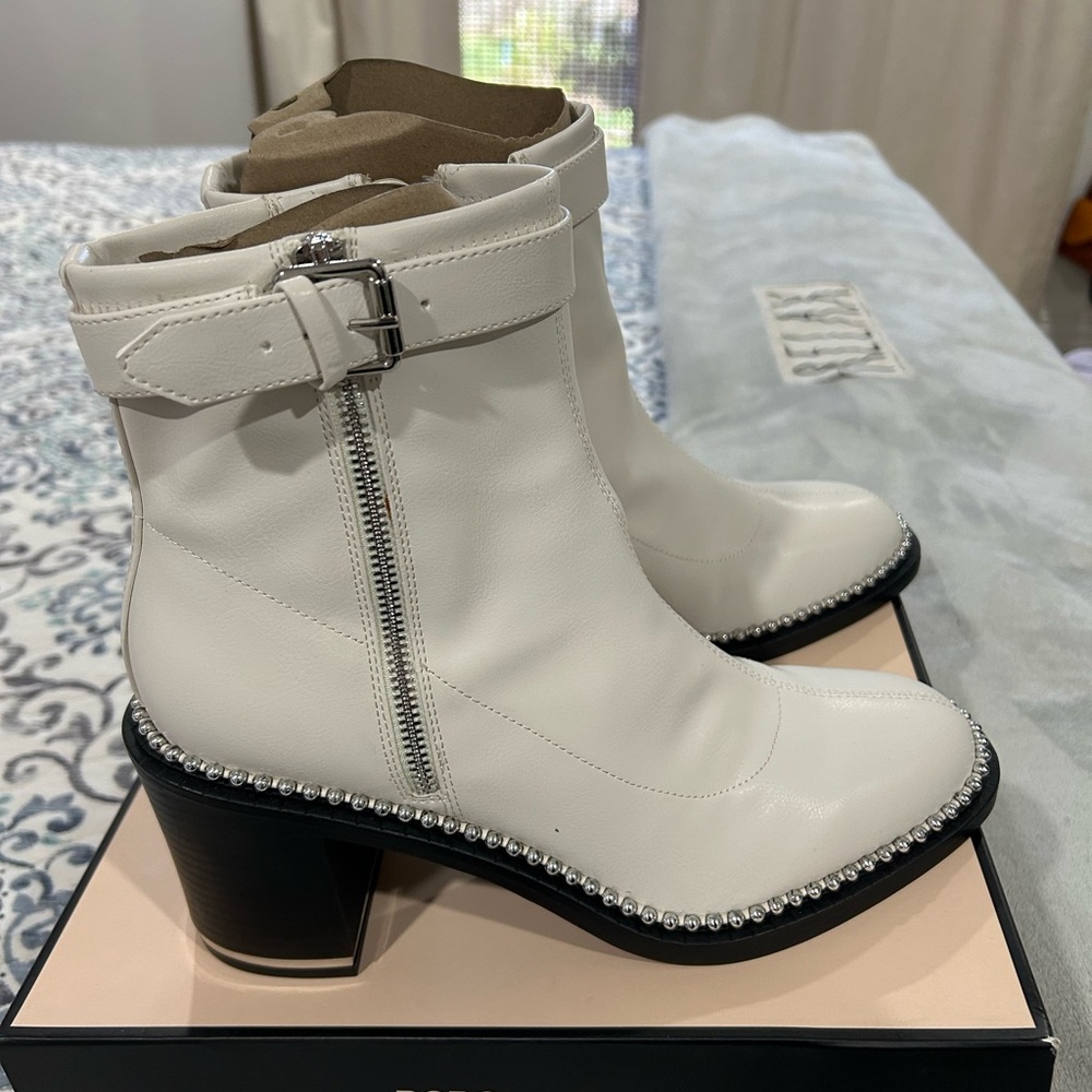 BCBGeneration Cream Ankle Boots with Silver Details - Picture 2 of 4